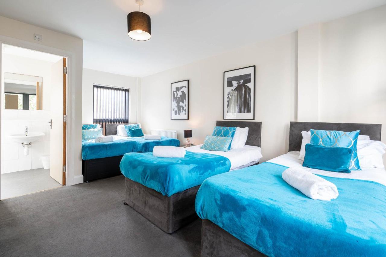 City Centre Townhouse - 3 Bedrooms - Garage - Parking - Top Rated 伯明翰 外观 照片