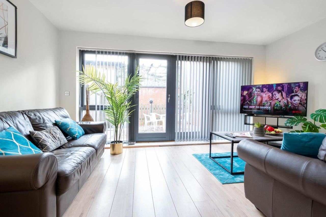 City Centre Townhouse - 3 Bedrooms - Garage - Parking - Top Rated 伯明翰 外观 照片
